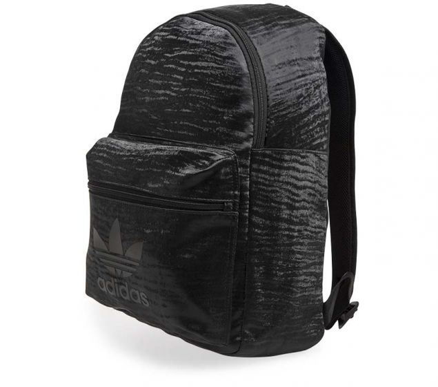ADIDAS | CLASSIC BACKPACK 🐉